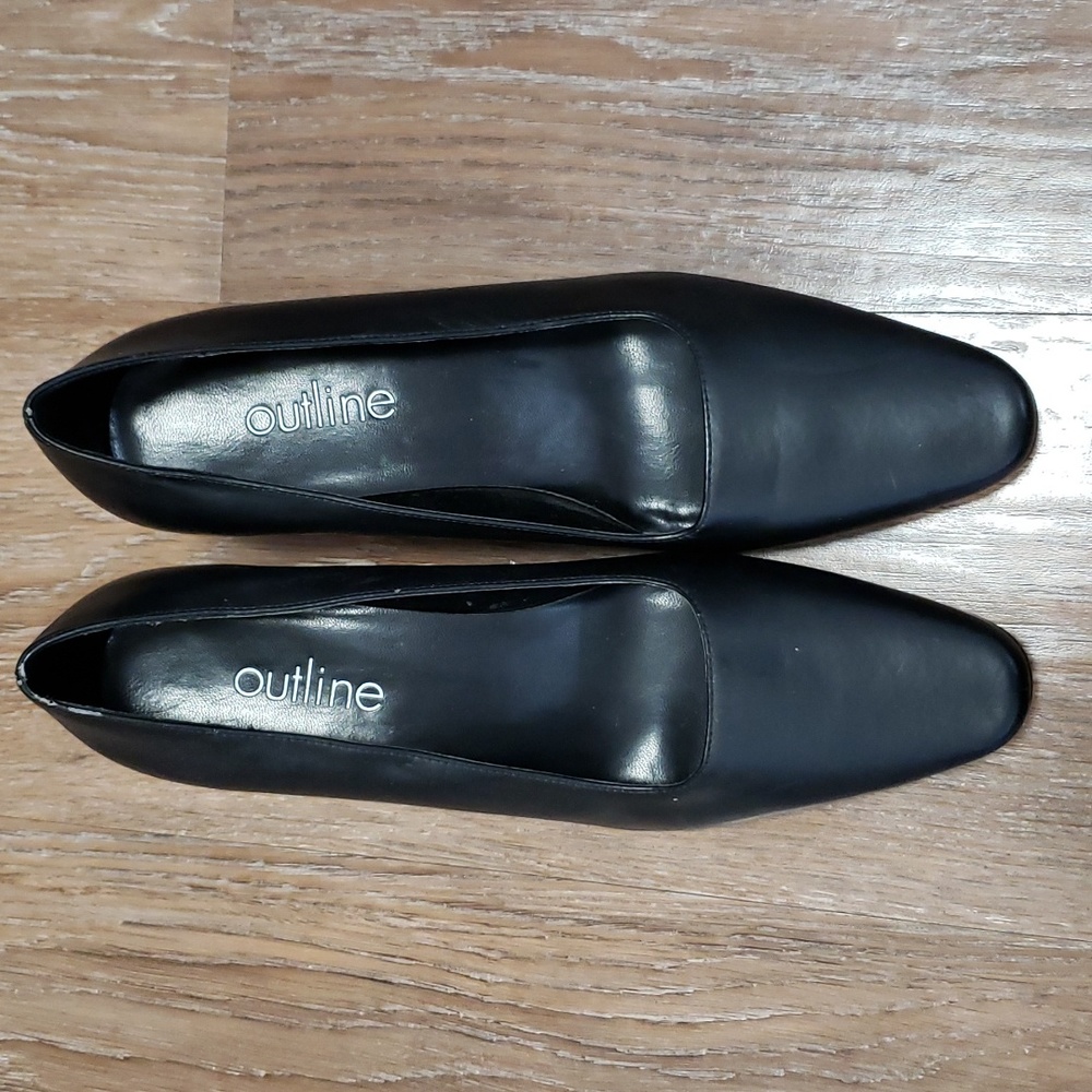 (8.5) Outline Classic Black Low Kitten Heel Business Formal Neutral Minimalist - Picture 2 of 13